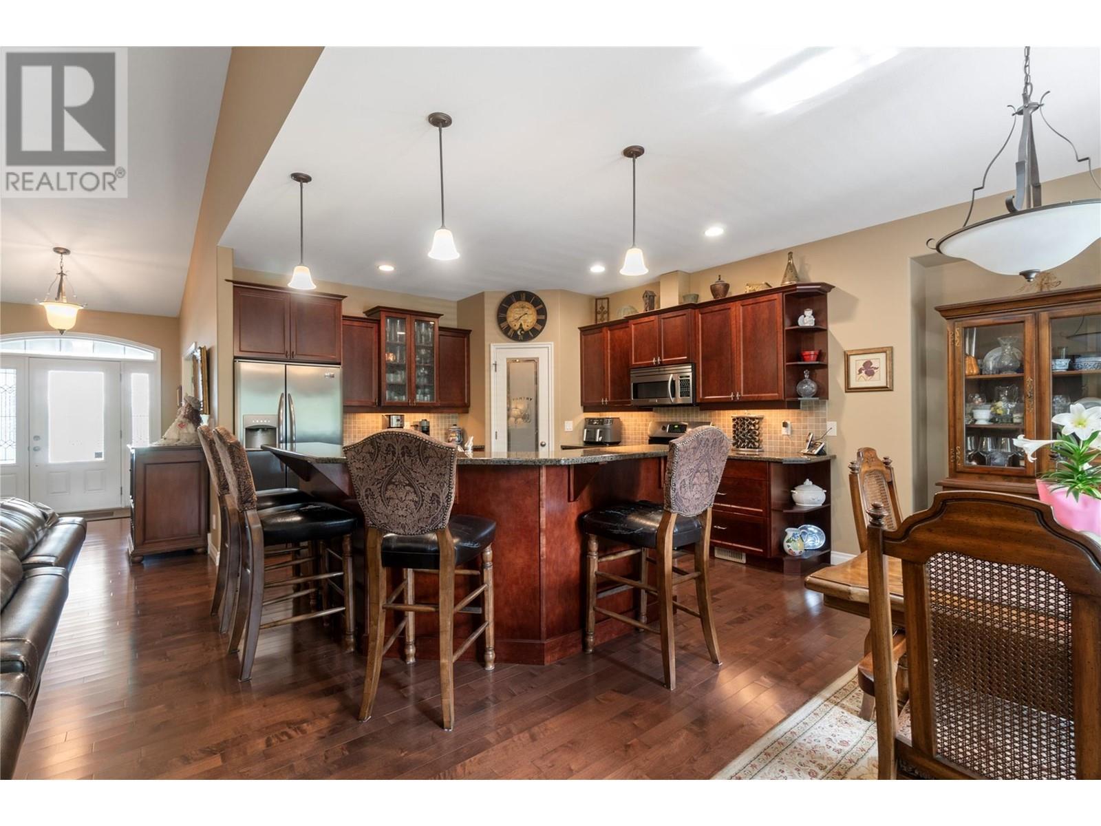  2743 Golf Course Drive, Blind Bay
