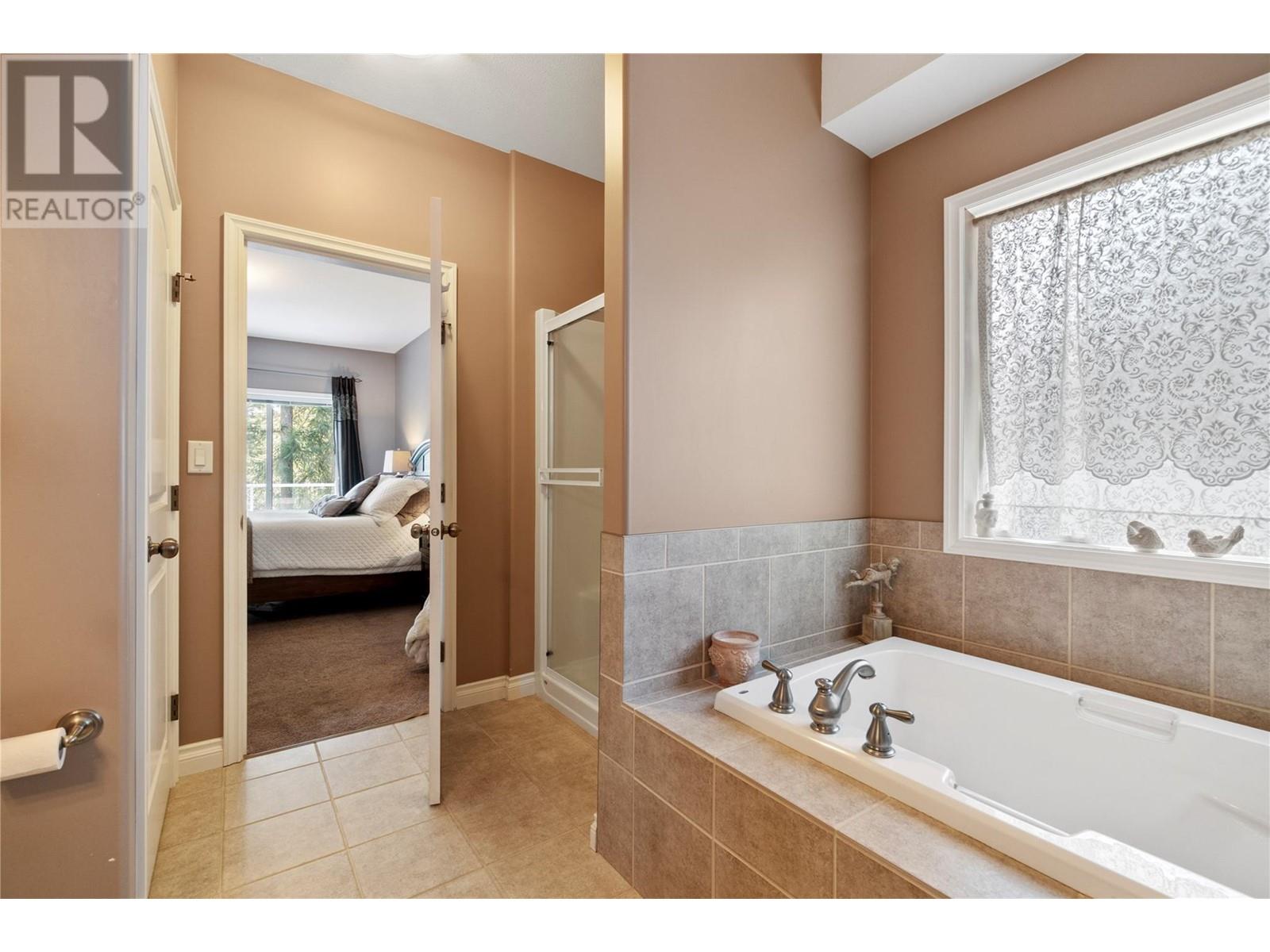 2743 Golf Course Drive, Blind Bay