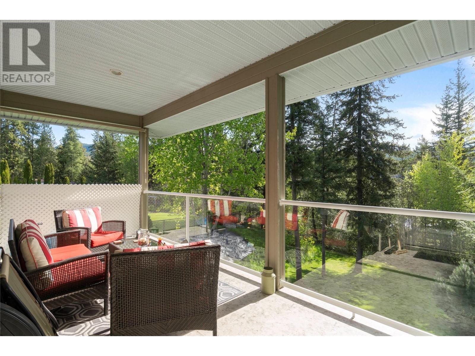 2743 Golf Course Drive, Blind Bay