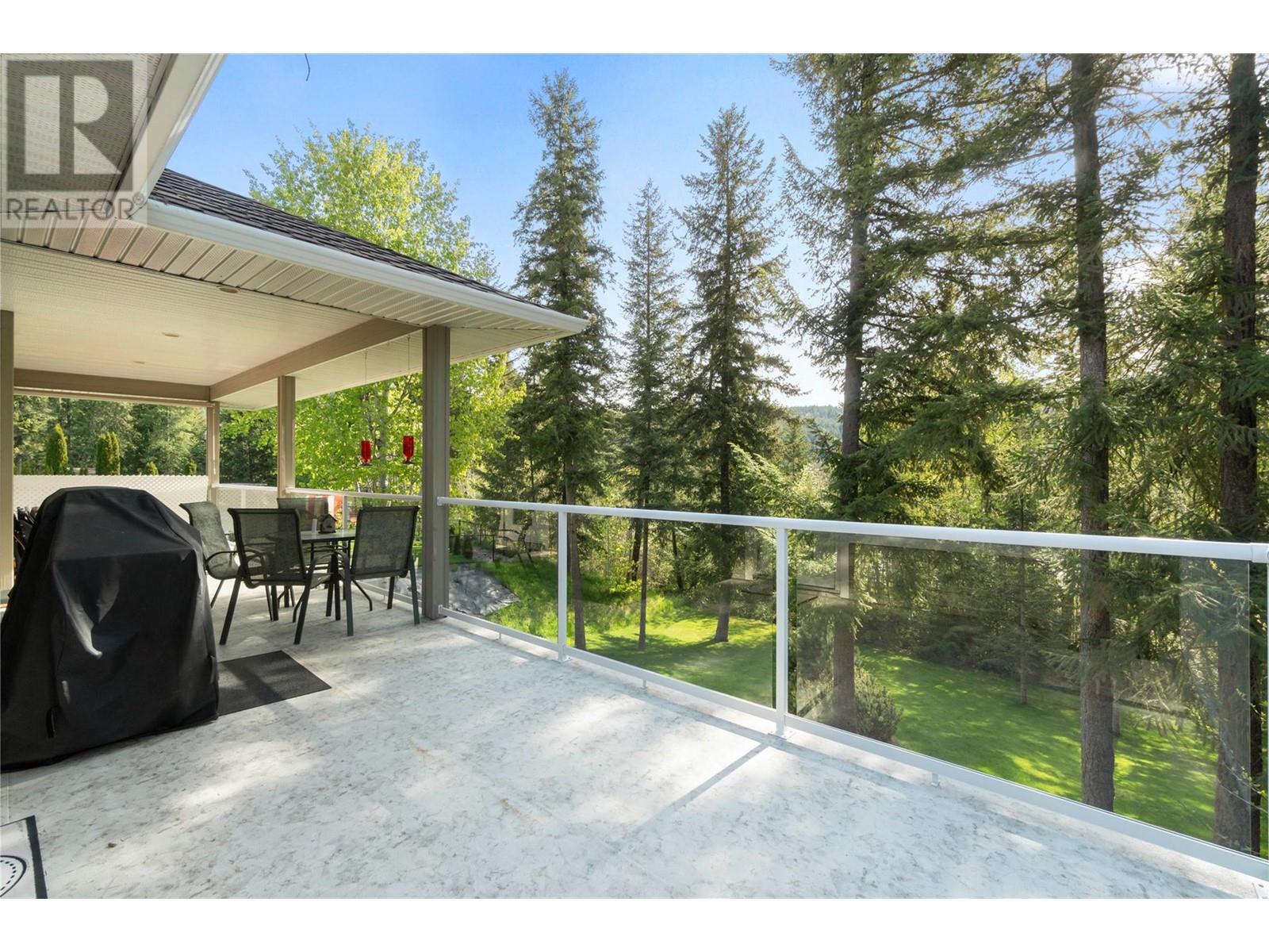 2743 Golf Course Drive, Blind Bay
