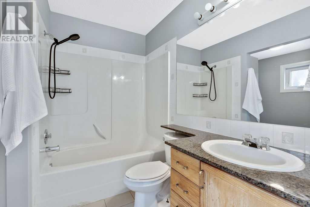 Single Family House for Sale in  Inglewood Point SE Inglewood Calgary 