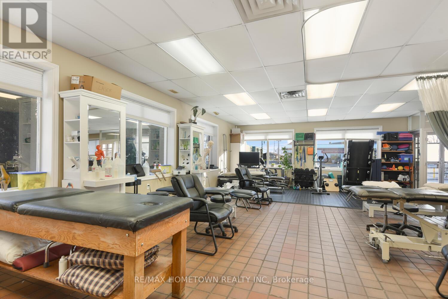 Photo 13 of 102 Centre Street, Prescott ON