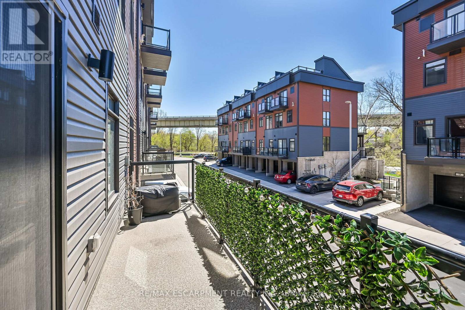 Photo 32 of 35 2 Willow Street, Brant ON