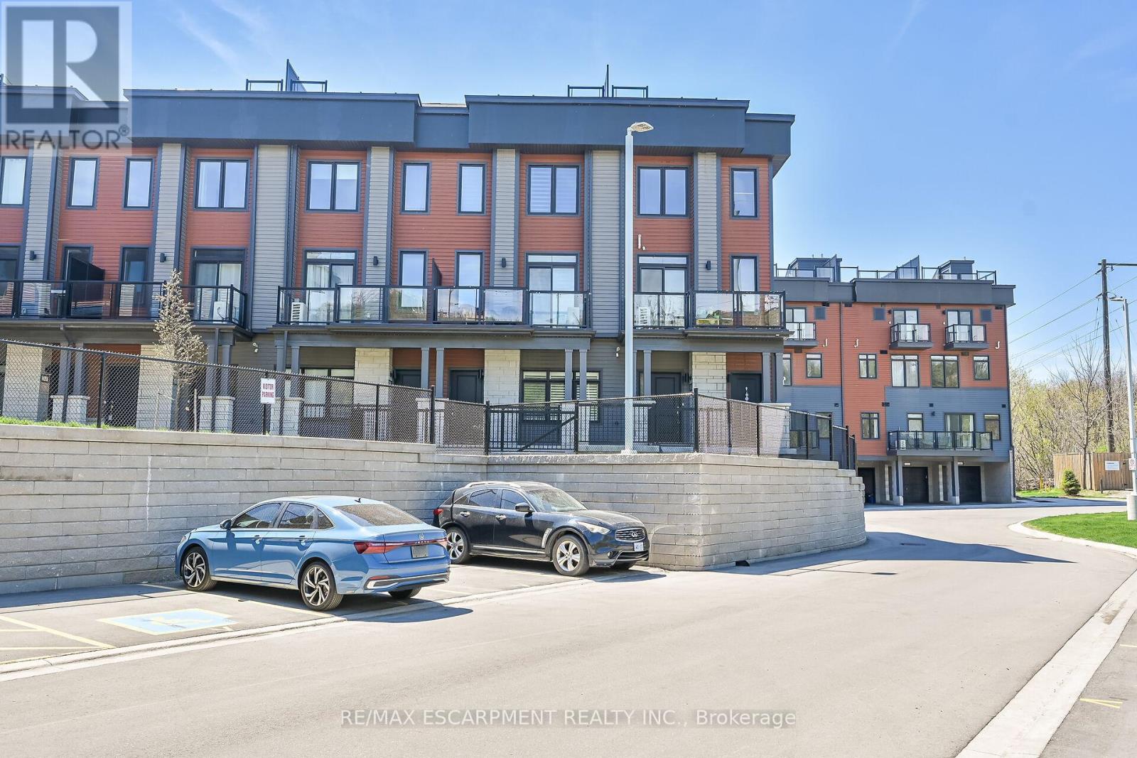 Photo 40 of 35 2 Willow Street, Brant ON