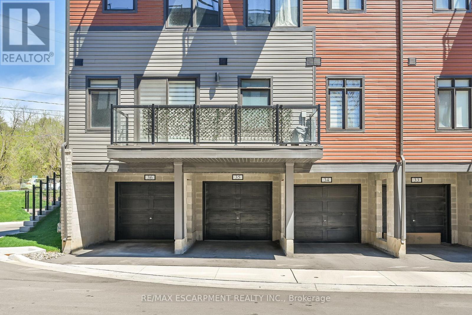 Photo 41 of 35 2 Willow Street, Brant ON