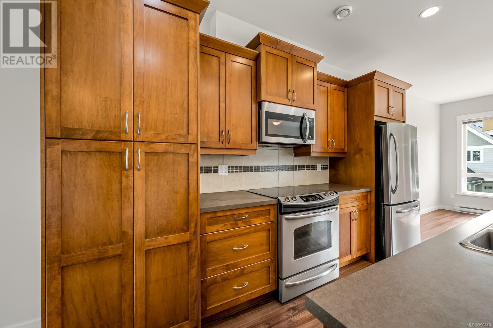 19 700 Lancaster Way, Comox
