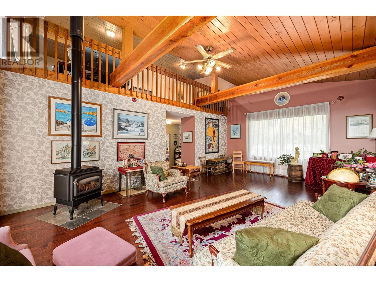 11024 Reiswig Road, Lake Country