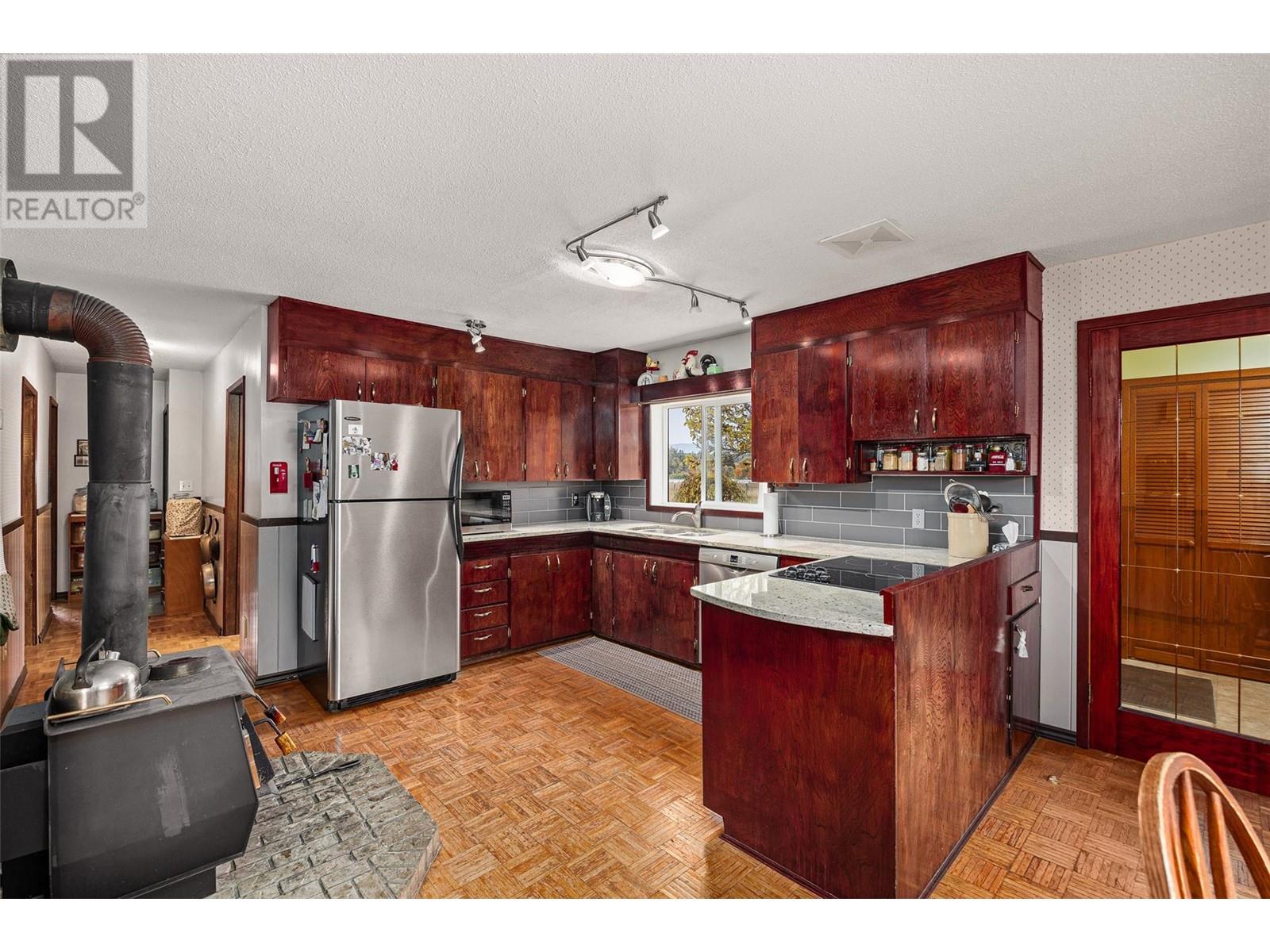 11024 Reiswig Road, Lake Country