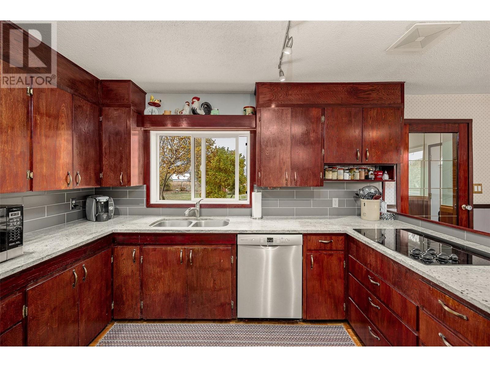 11024 Reiswig Road, Lake Country