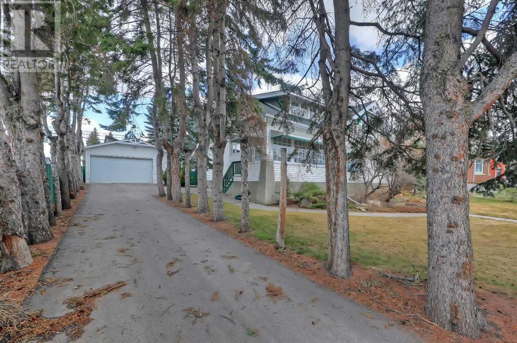 Single Family House for Sale in   Street SW Shaganappi Calgary 