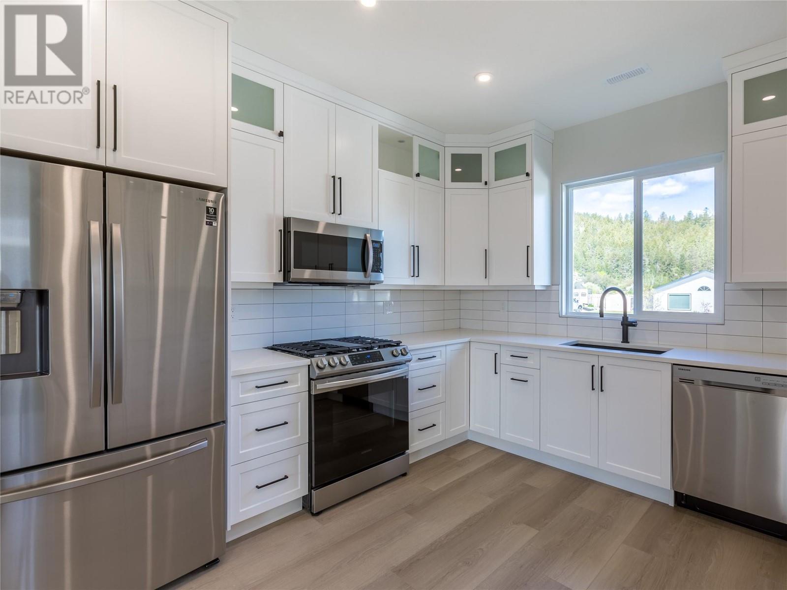 602 Nighthawk Avenue, Vernon