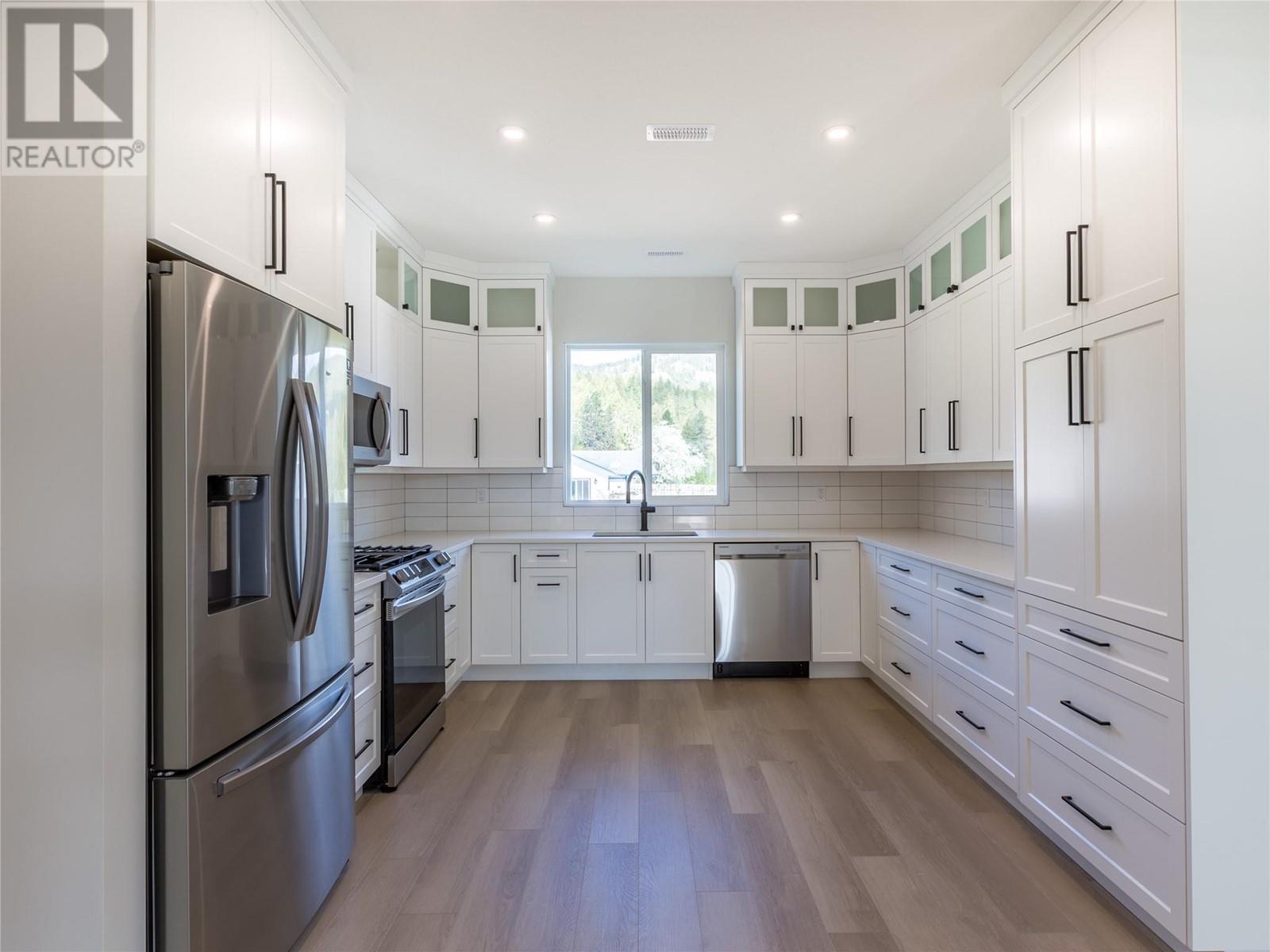 602 Nighthawk Avenue, Vernon