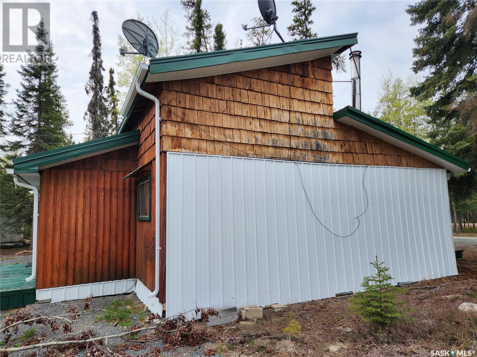 Photo 3 of 1006 Lake Road, Northern Admin District SK