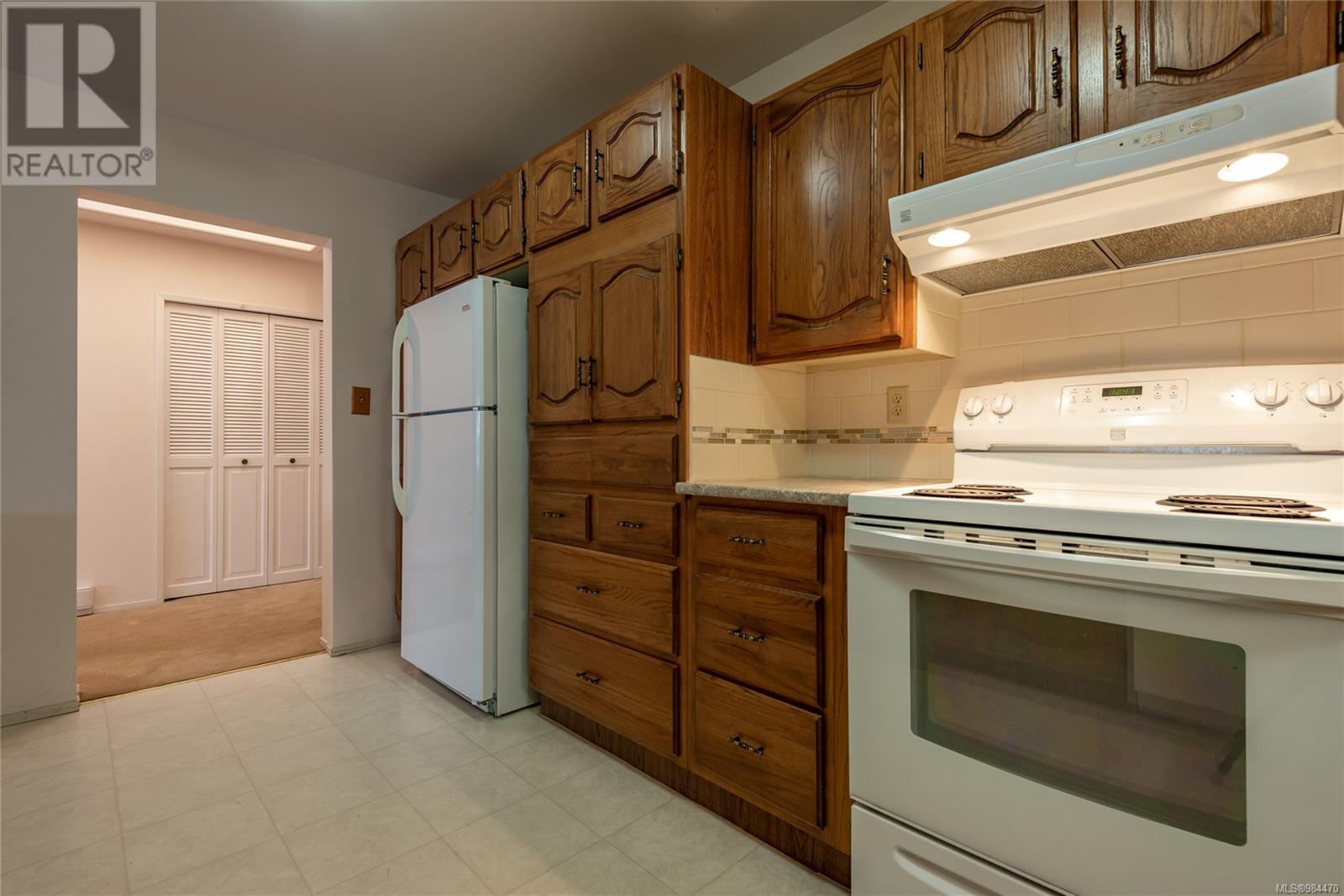 406 169 Island Hwy S, Campbell River real estate listing 984470