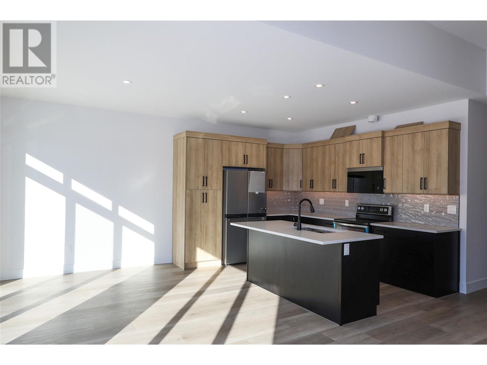 739 ST. MARY RIVER Drive, Kimberley