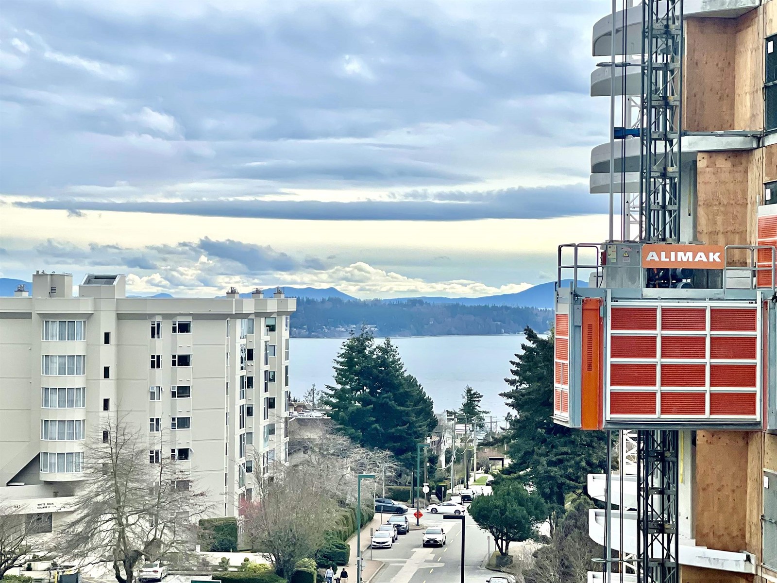 602 1501 FOSTER STREET, White Rock real estate listing R2977051