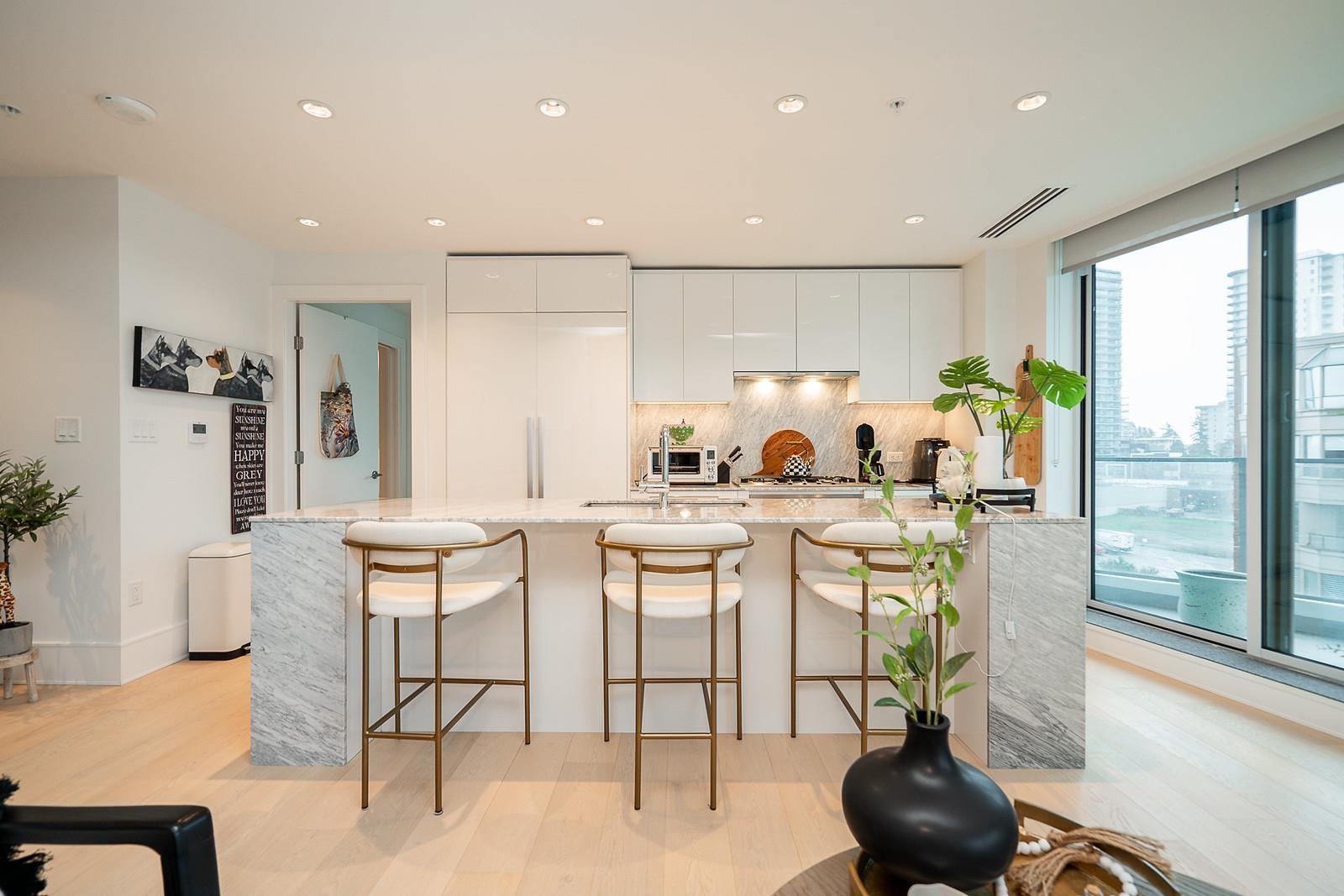 602 1501 FOSTER STREET, White Rock real estate listing R2977051