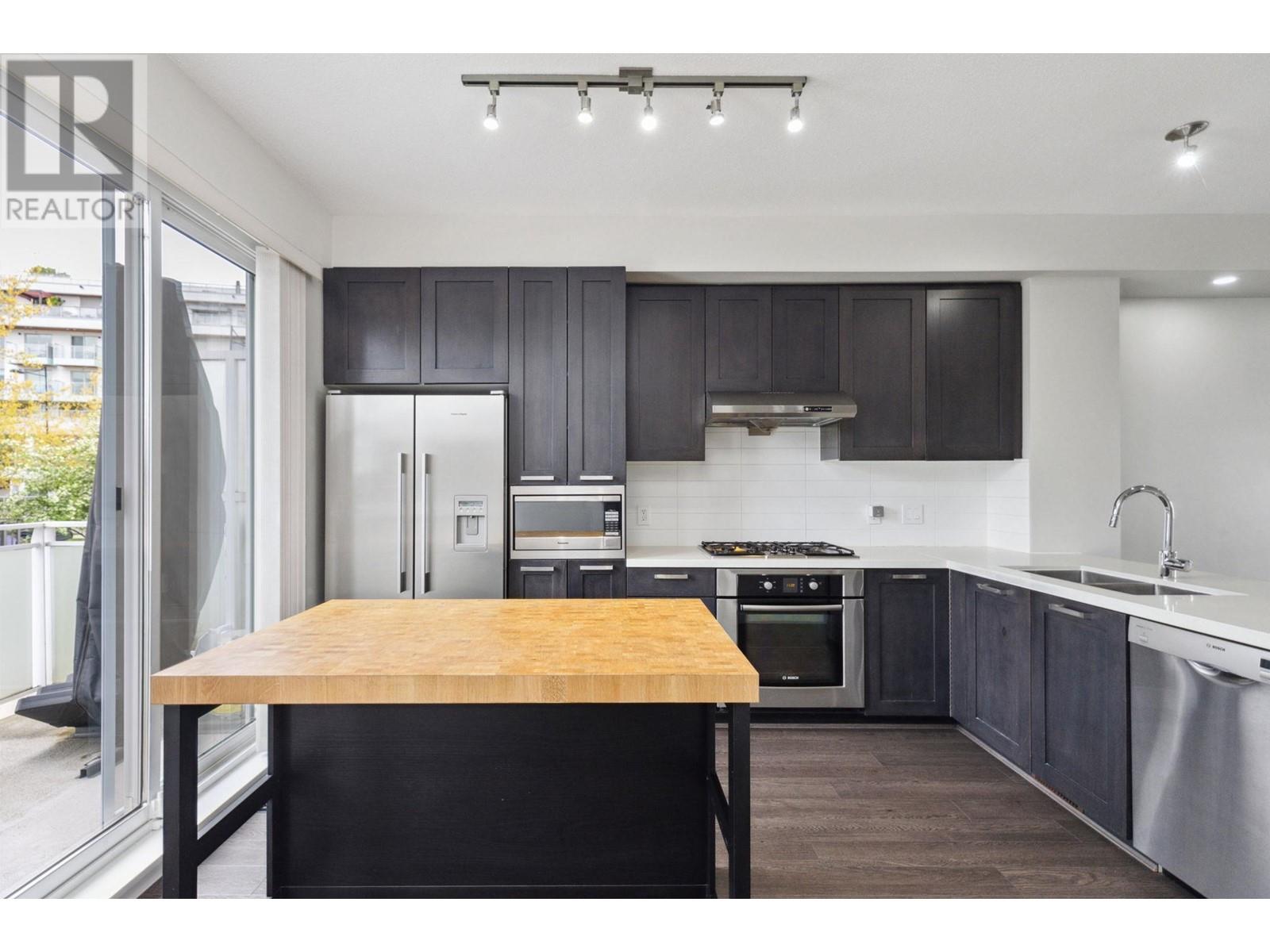 Photo 23 of 3170 Pierview Crescent, Vancouver BC