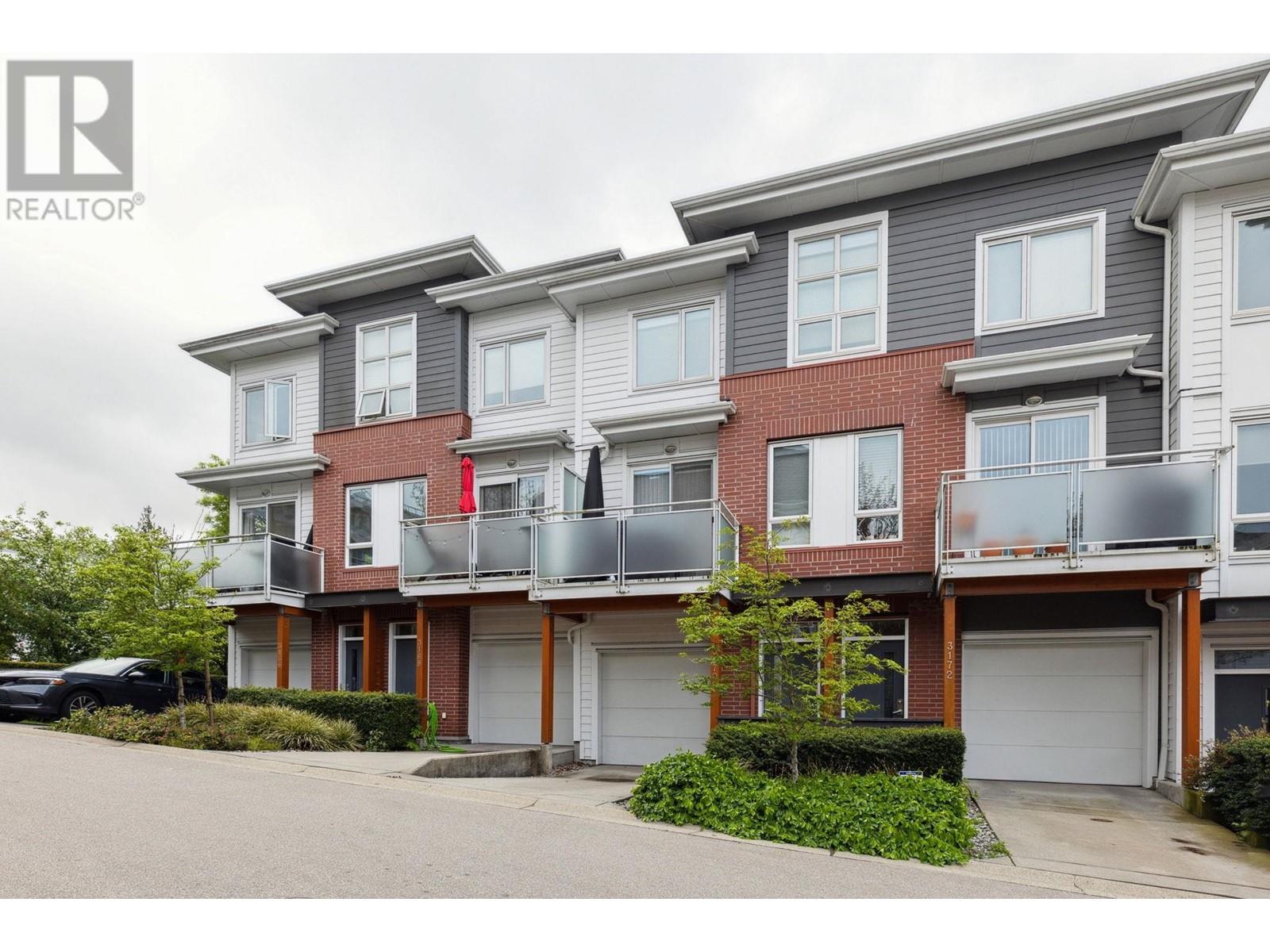 Photo 3 of 3170 Pierview Crescent, Vancouver BC