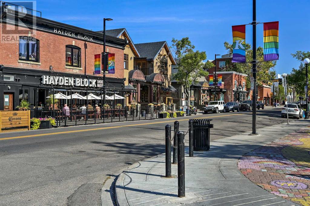 Single Family House High rise for Sale in   A Street NW Hillhurst Calgary 