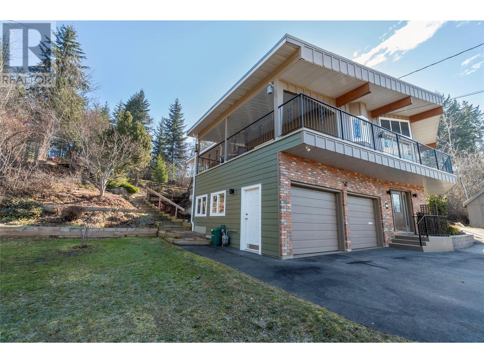 1280 Lakeshore Road NE, Salmon Arm