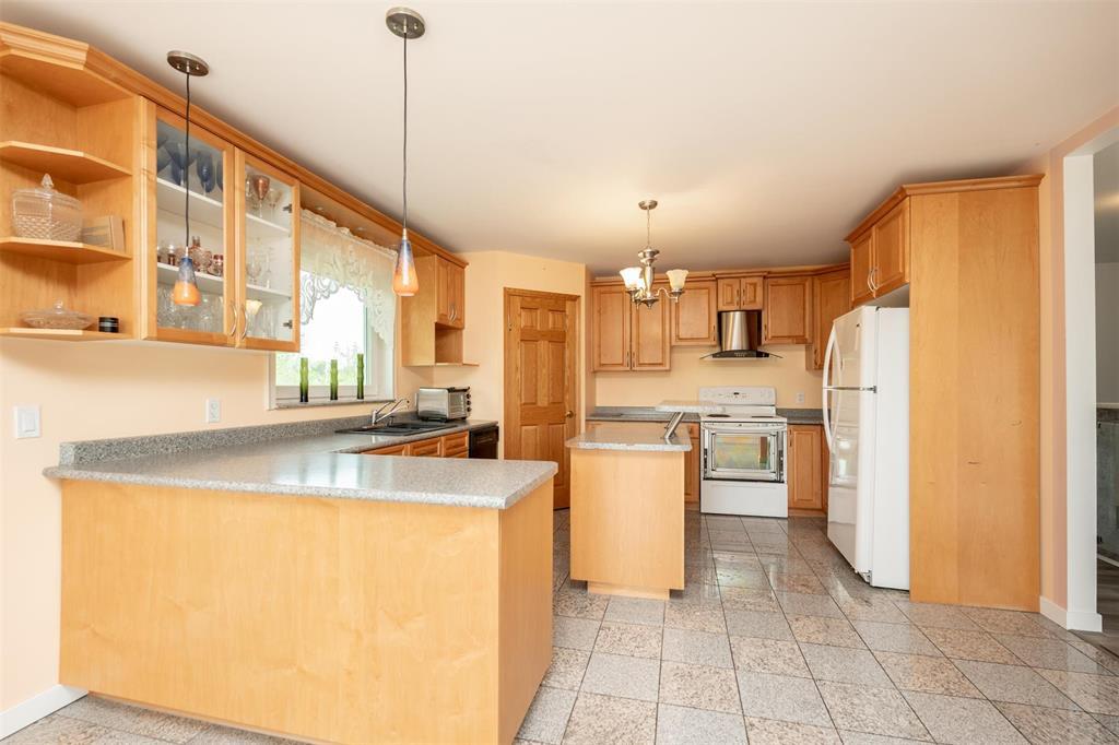 Photo 18 of 6 Strawberry Lane, Lorette MB