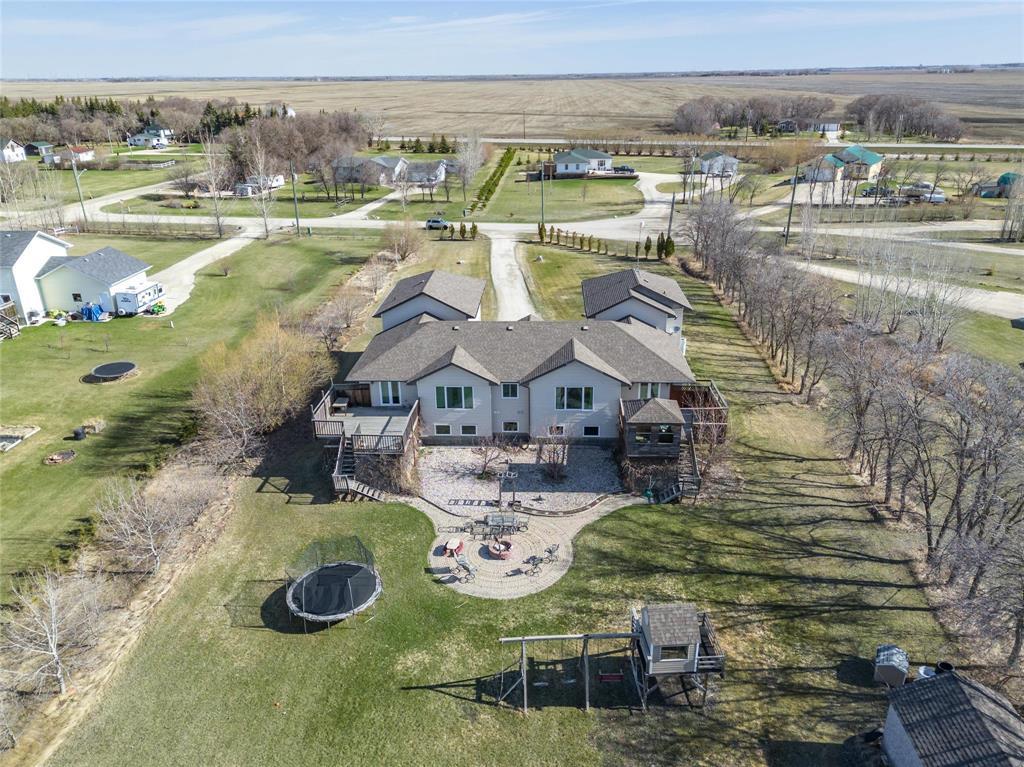 Photo 47 of 6 Strawberry Lane, Lorette MB