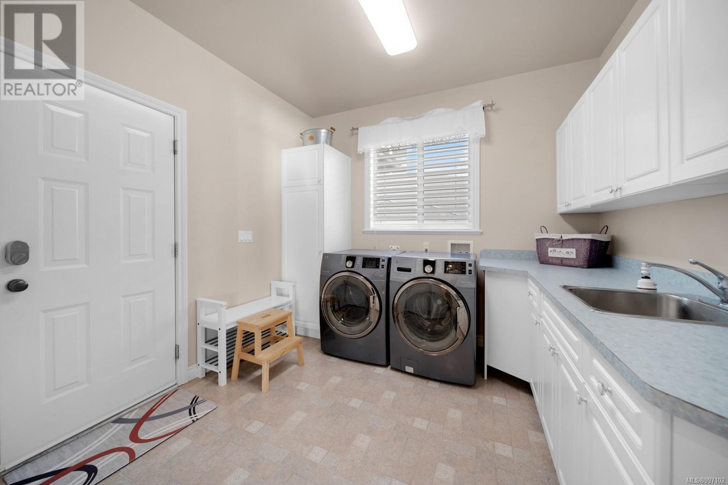 4832 Fillinger Cres, Nanaimo