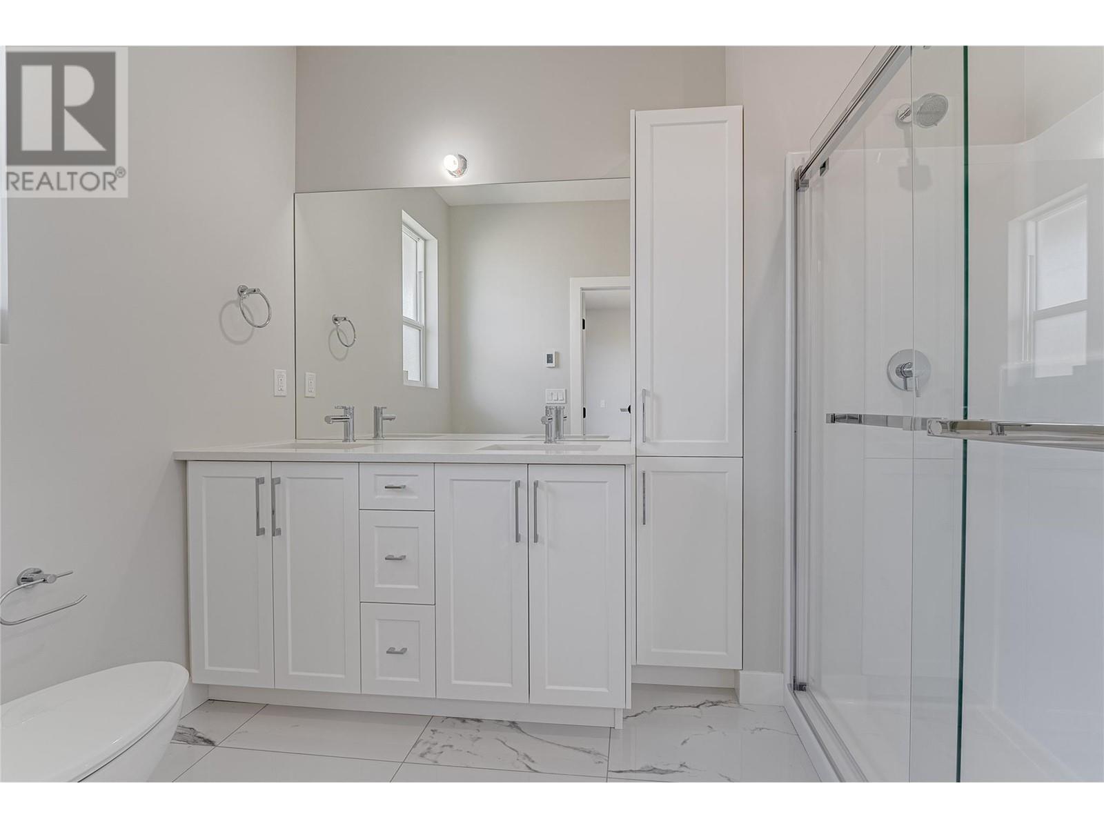  575 Meadowlark Avenue, Vernon