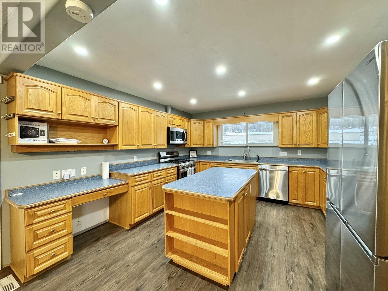 6007 WALNUT ROAD, Horse Lake