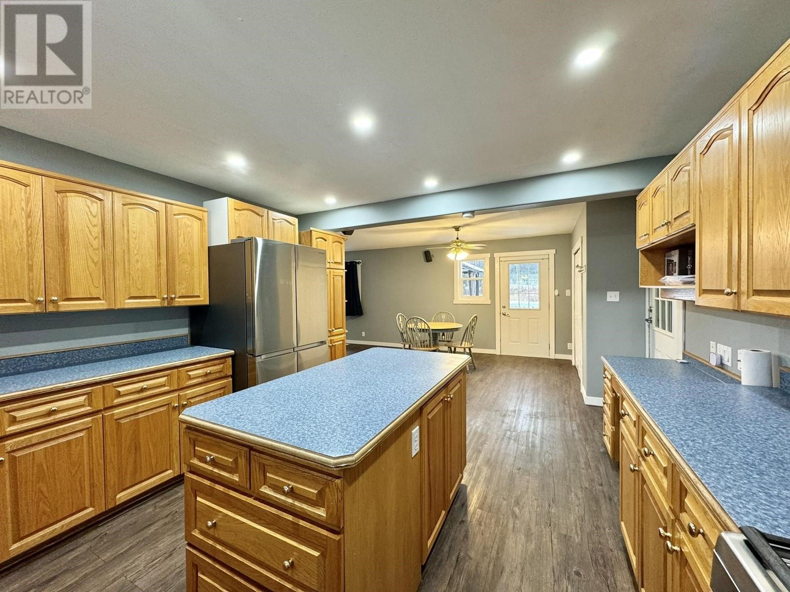 6007 WALNUT ROAD, Horse Lake