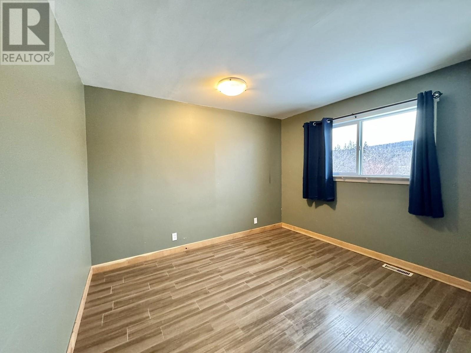 6007 WALNUT ROAD, Horse Lake