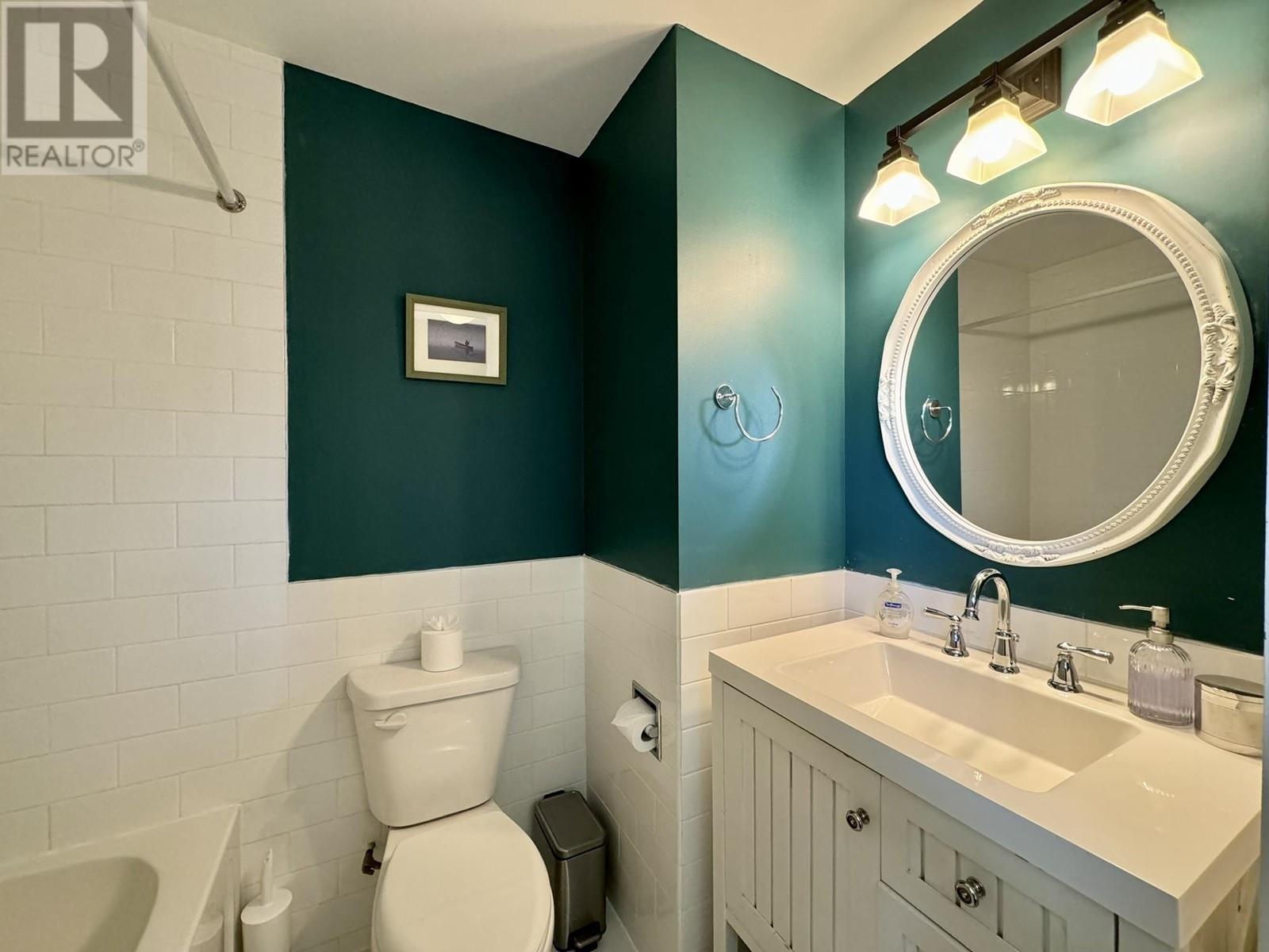 6007 WALNUT ROAD, Horse Lake