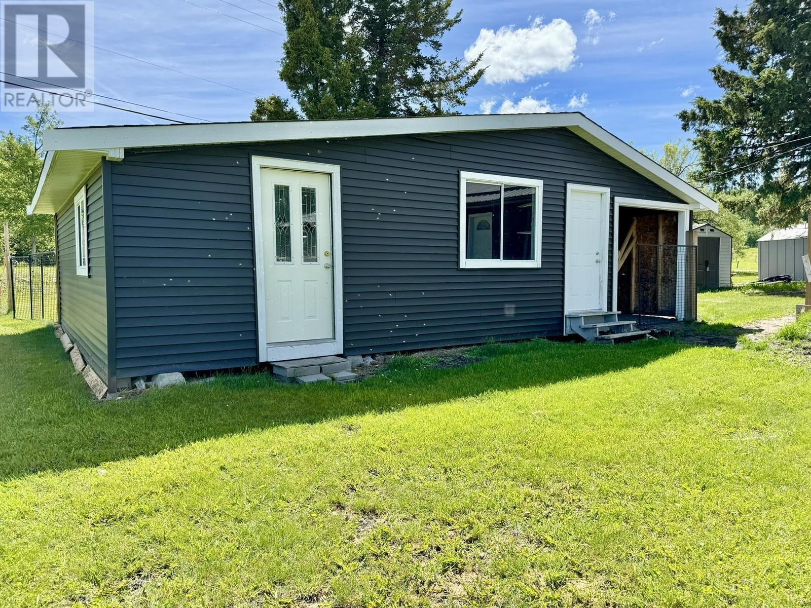 6007 WALNUT ROAD, Horse Lake