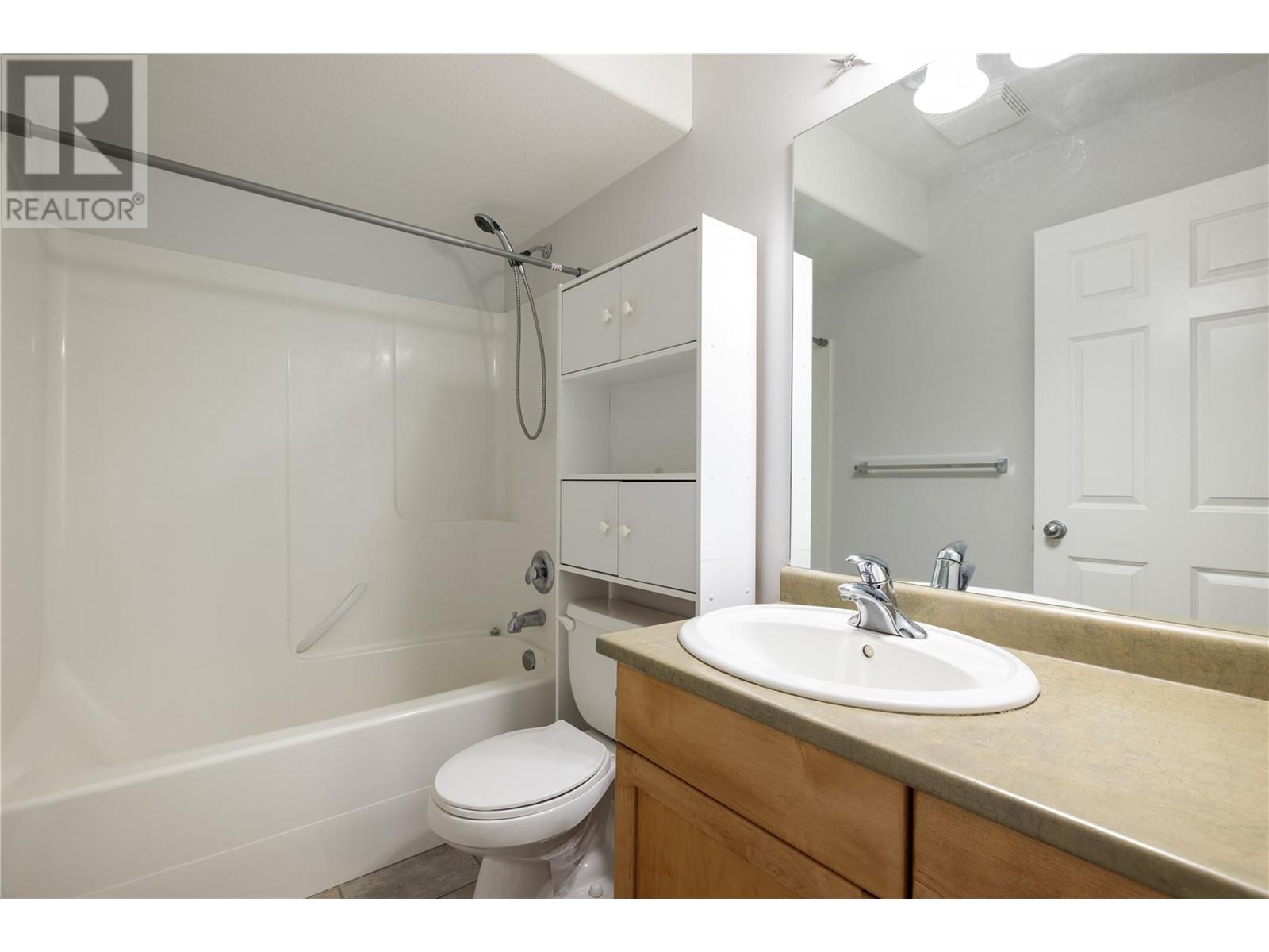 6957 Manning Place Unit# 1, Vernon