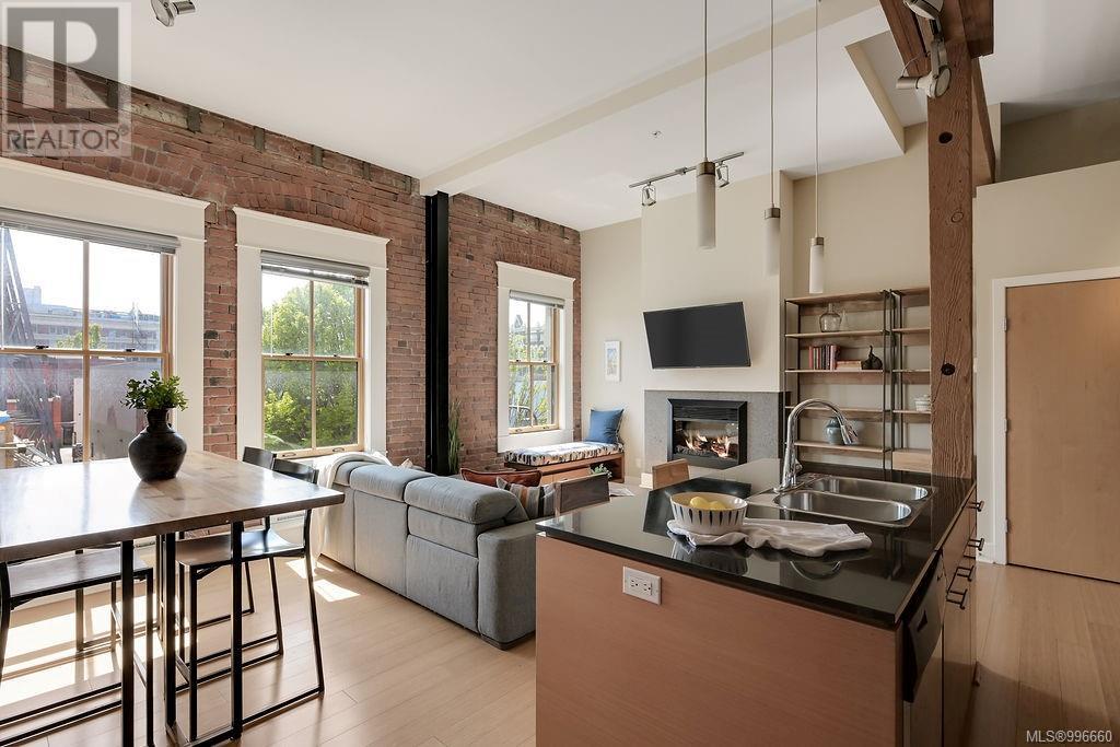 306 610 Johnson St, Victoria