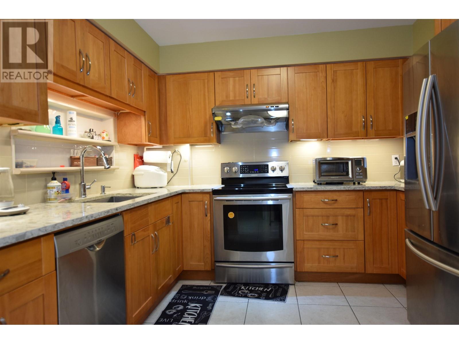 Photo 9 of 1105 1180 Pinetree Way, Coquitlam BC