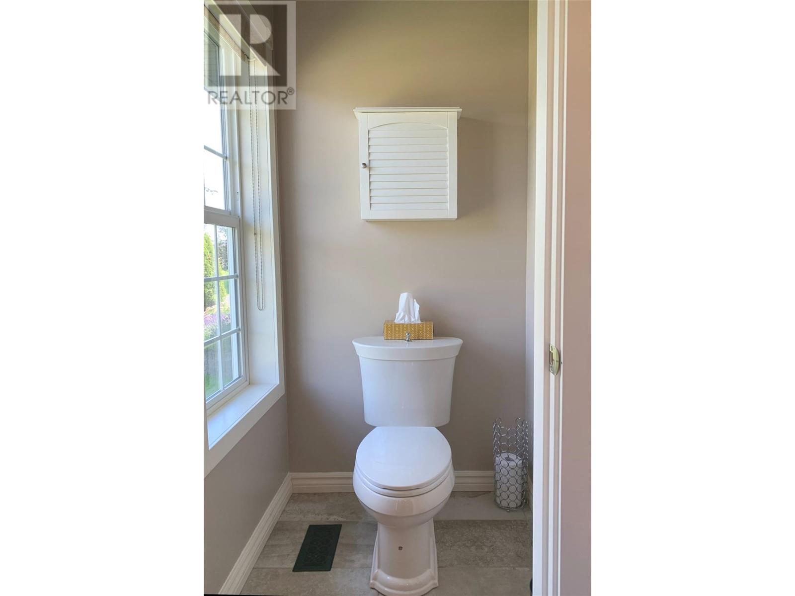  2726 Golf Course Drive, Blind Bay