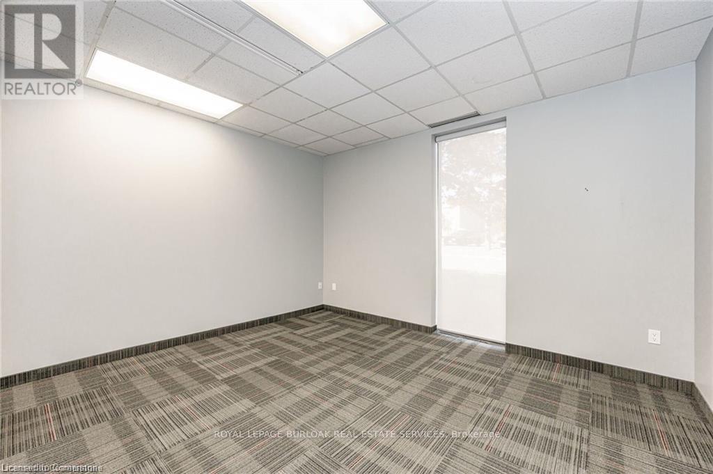 Photo 11 of 103 3430 South Service Road, Burlington ON
