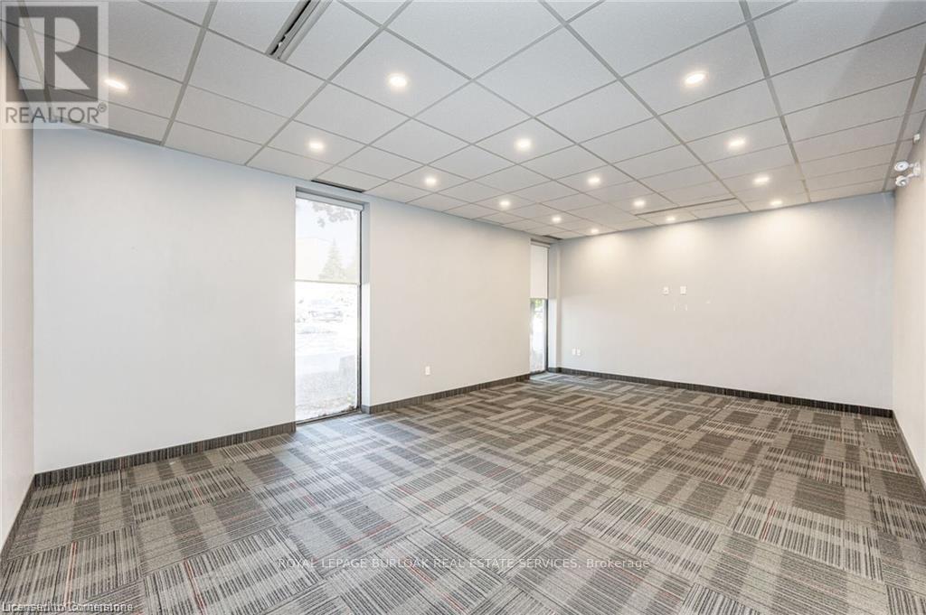 Photo 10 of 103 3430 South Service Road, Burlington ON