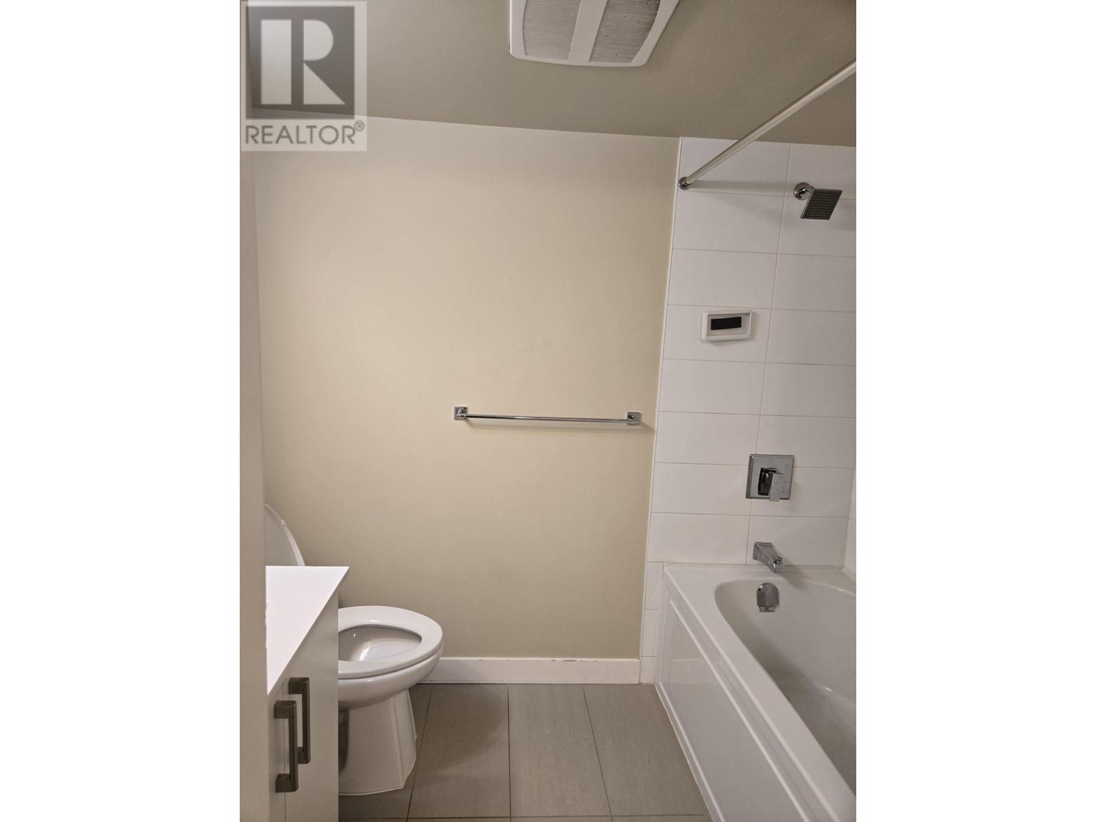 Photo 9 of 512 2689 Kingsway, Vancouver BC