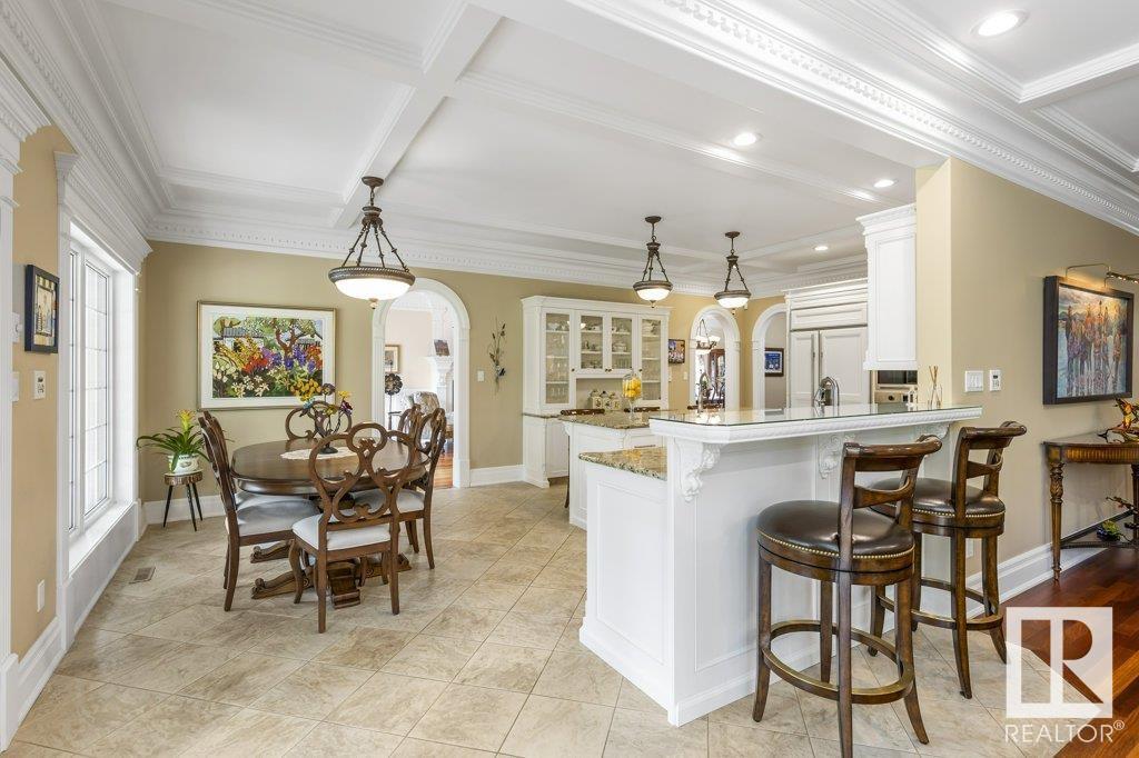 10 KANDLEWICK CL, St. Albert