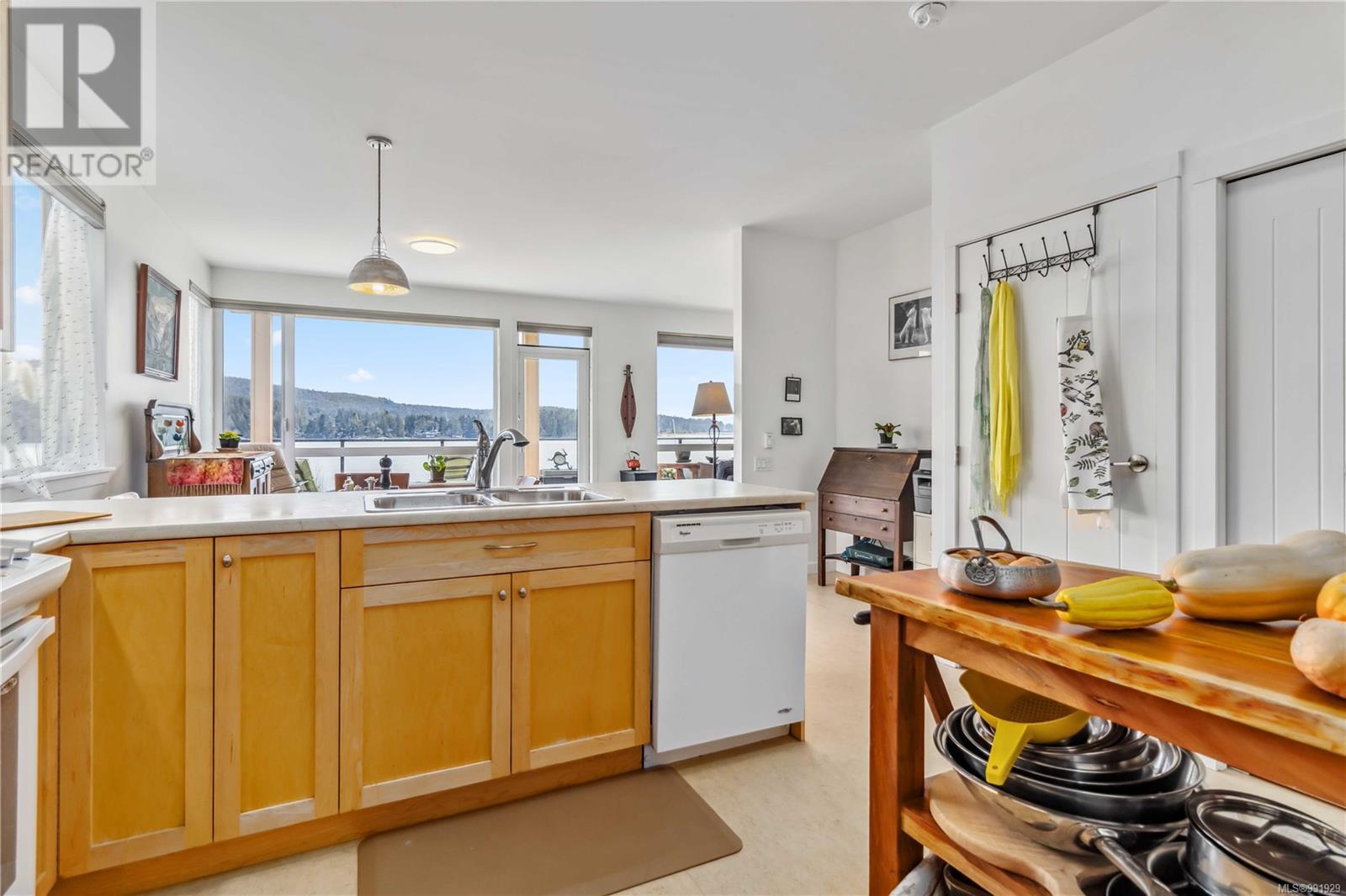 101 6671 Horne Road, Sooke