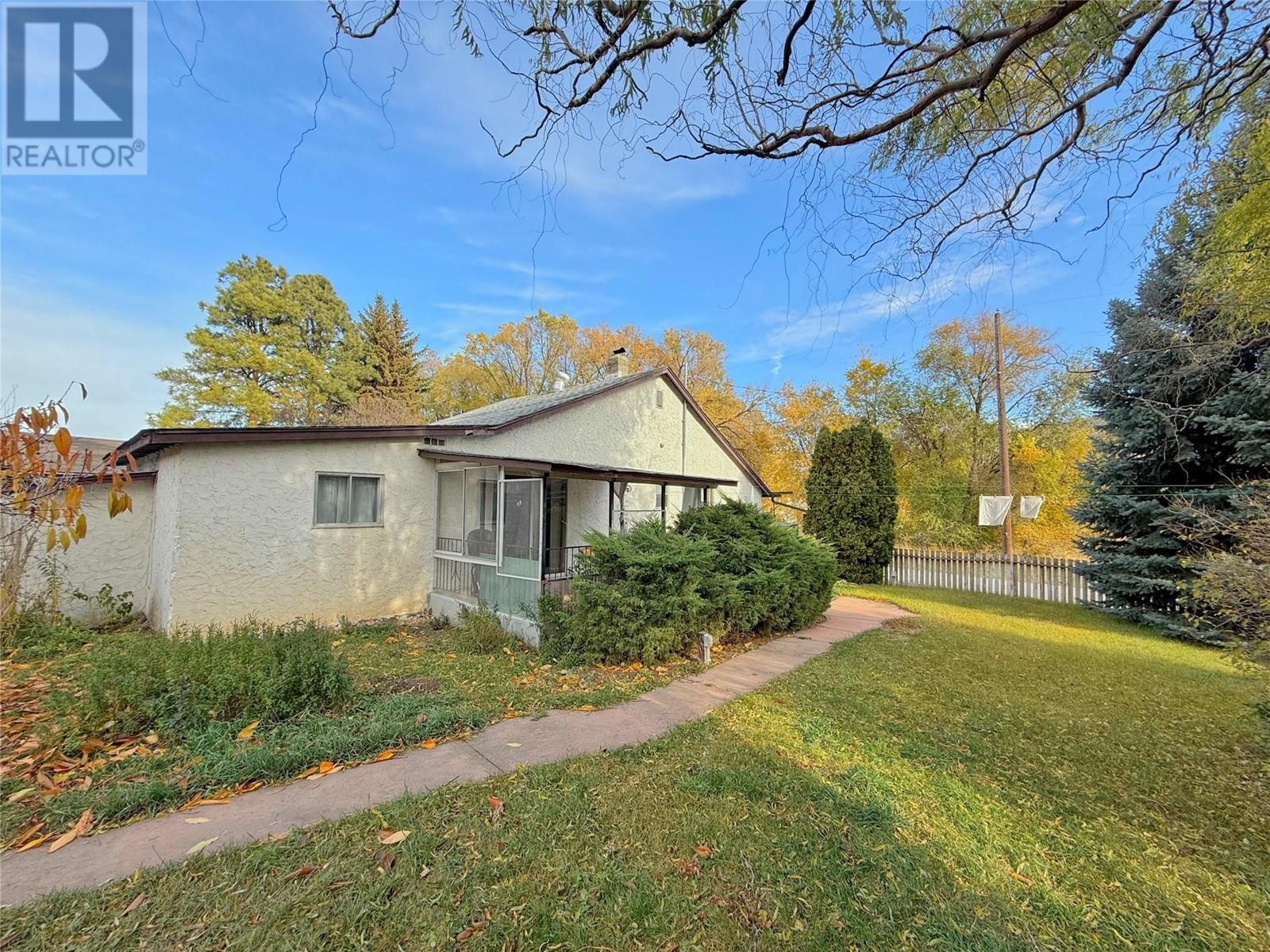 5218 Haynes Road, Oliver