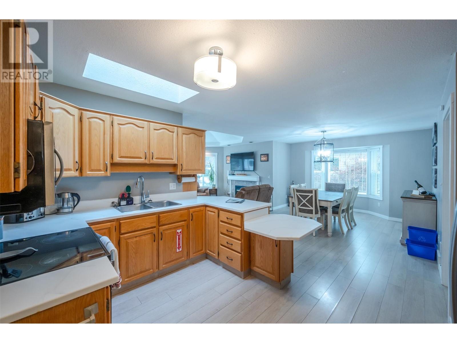  138 EVERGREEN Crescent, Penticton