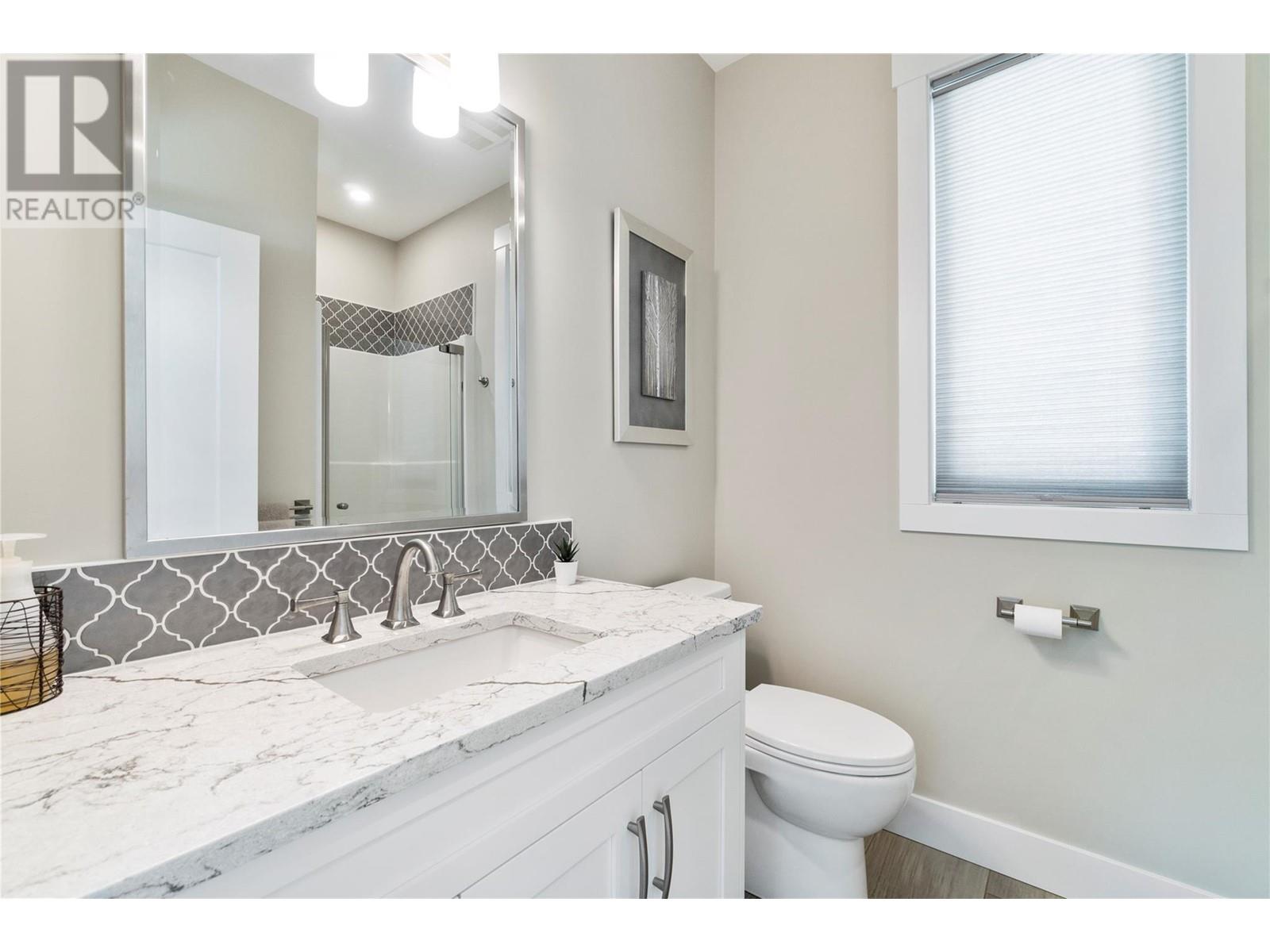  2518 Valley Place, Blind Bay