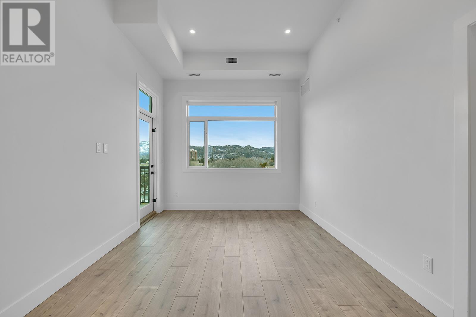 508 1220 Pacific Avenue, Kelowna