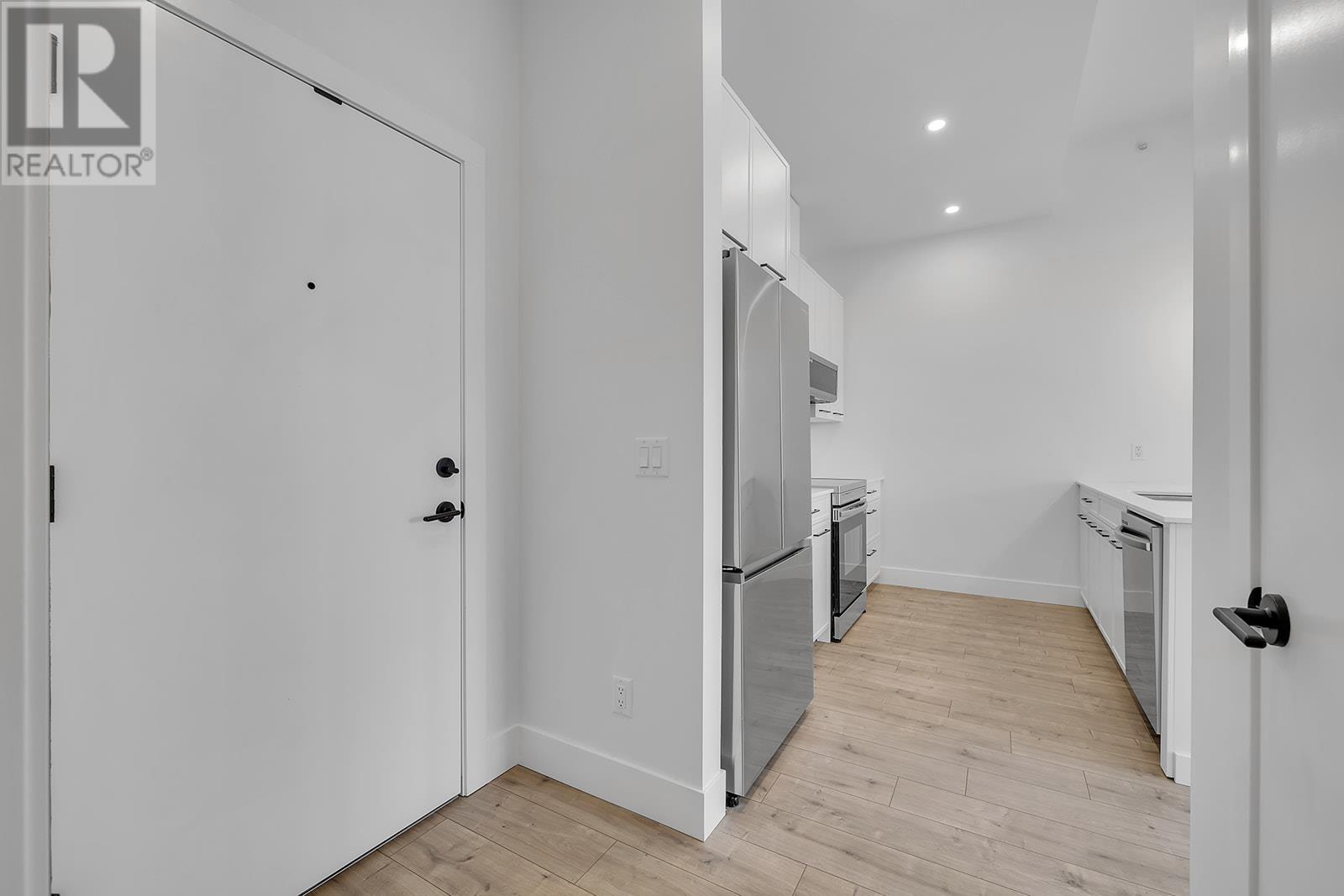 508 1220 Pacific Avenue, Kelowna