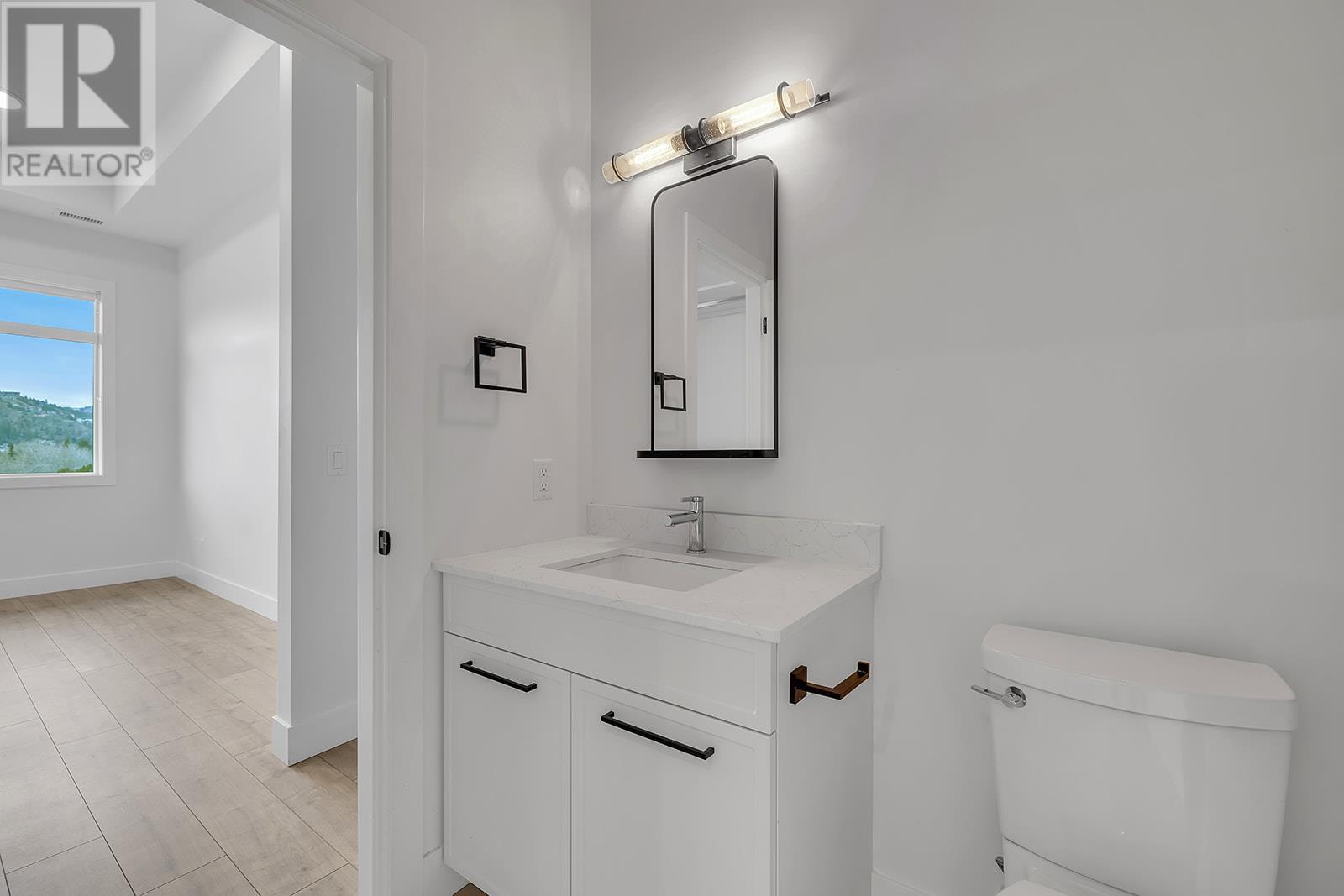 508 1220 Pacific Avenue, Kelowna