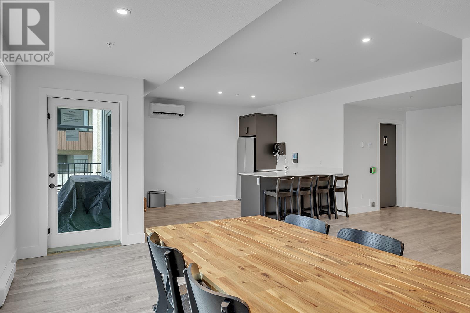 508 1220 Pacific Avenue, Kelowna
